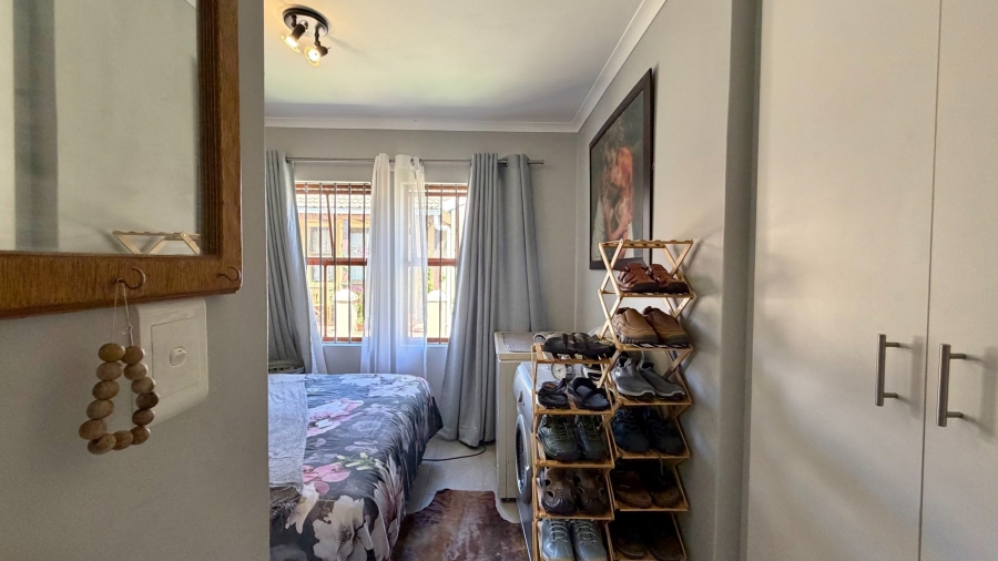 2 Bedroom Property for Sale in Twin Palms Western Cape